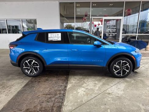 New 2026 Chevrolet Equinox EV LT image 6