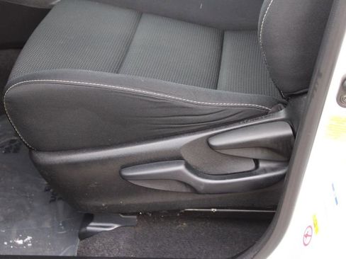 Used 2018 Toyota RAV4 XLE image 16