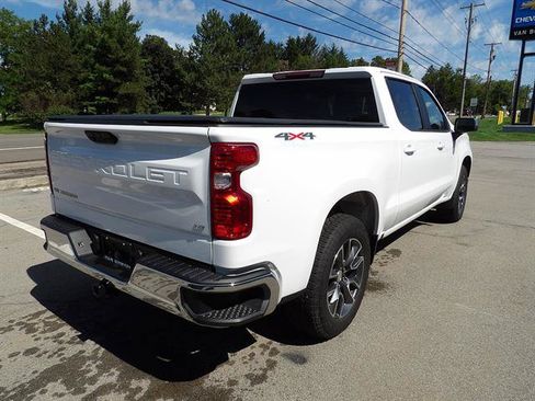 Certified 2025 Chevrolet Silverado 1500 LT AWD/4WD image 5