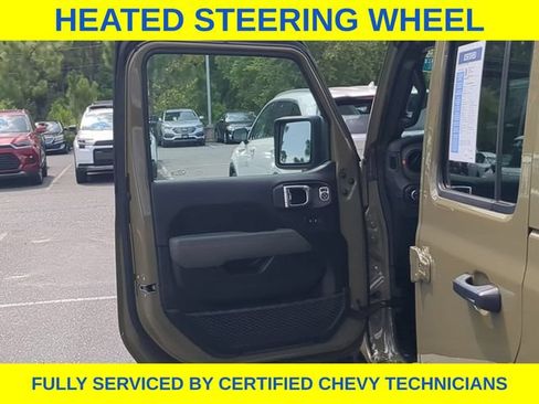 Used 2025 Jeep Gladiator Mojave AWD/4WD image 21
