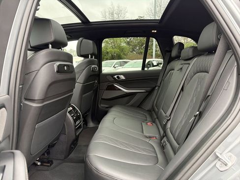 Used 2025 BMW X5 xDrive50e image 13