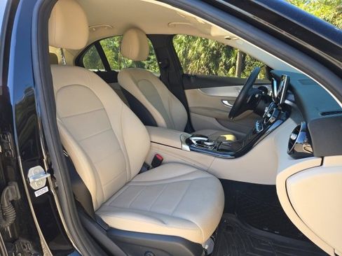 Used 2016 Mercedes-Benz C 300 Sedan image 12