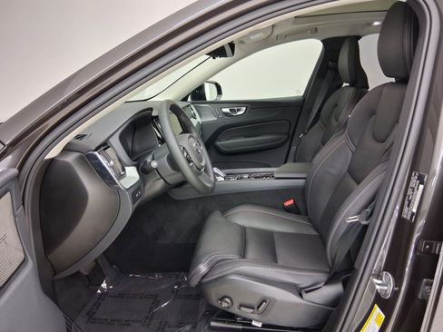 Used 2025 Volvo XC60 T8 Ultra w/ Protection Package Premier AWD/4WD image 3