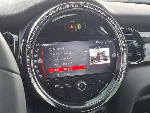 Used 2023 MINI Cooper S image 3