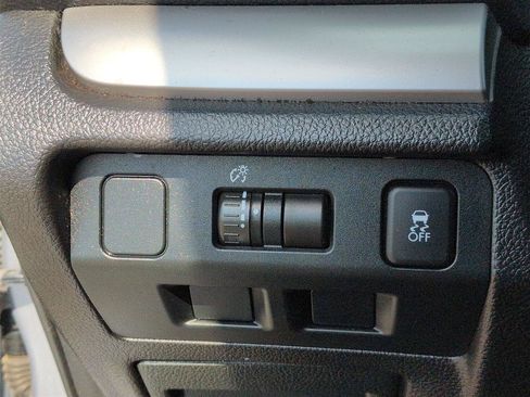 Used 2014 Subaru Impreza 2.0i Sport Premium AWD/4WD image 17