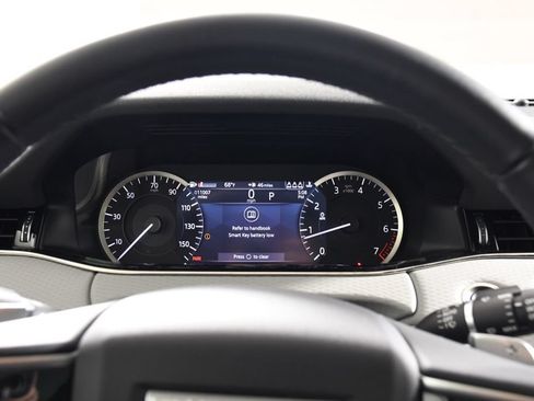 Used 2023 Land Rover Range Rover Evoque R-Dynamic S AWD/4WD image 31