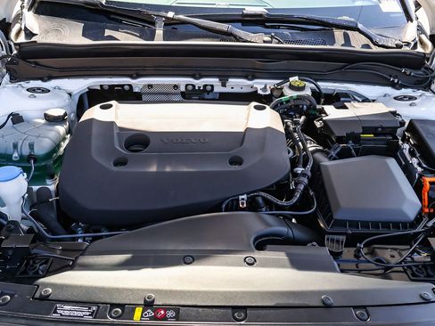 New 2026 Volvo XC40 B5 Ultra w/ Climate Package image 34