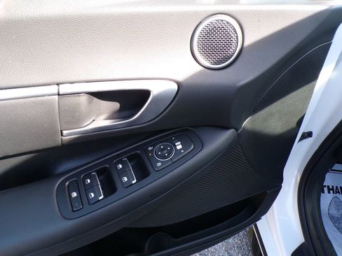 Used 2025 Hyundai Sonata SEL image 13