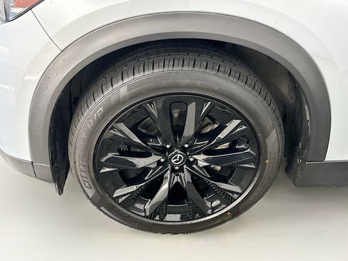 Used 2025 MAZDA CX-90 3.3 Turbo w/ Premium Sport Pkg image 11