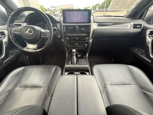 Used 2022 Lexus GX 460 Luxury w/ Sport Design Package AWD/4WD image 14