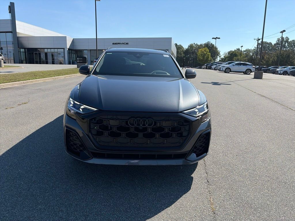 Used 2024 Audi SQ8 Prestige AWD/4WD image 6