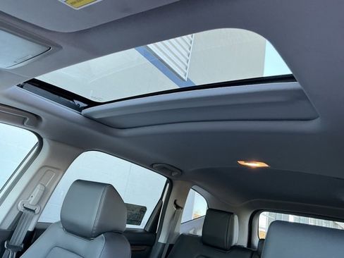 Used 2021 Honda CR-V Touring image 16