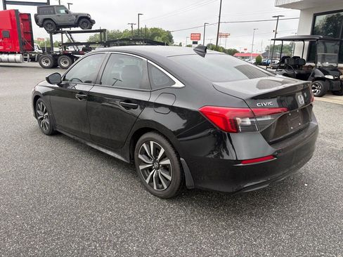 Used 2024 Honda Civic EX image 6