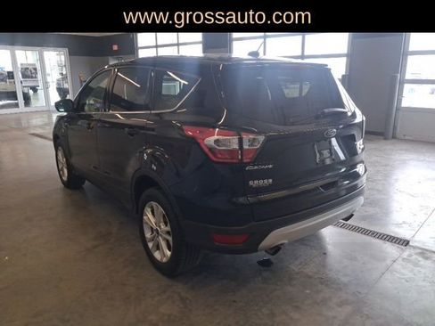 Used 2017 Ford Escape SE image 6