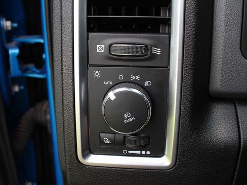 Used 2020 RAM 1500 Classic Warlock RWD image 29