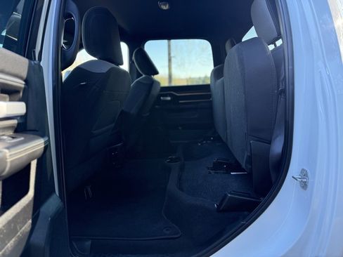 Used 2024 RAM 2500 Big Horn image 24