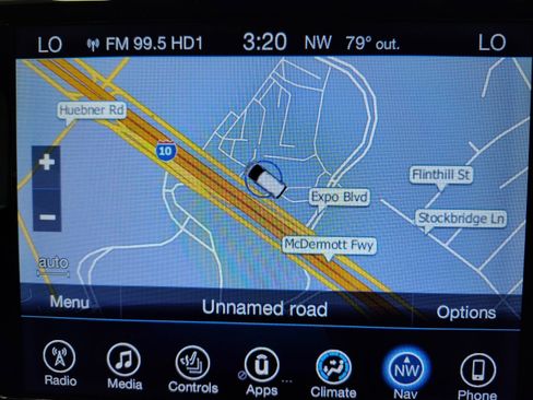 Used 2017 Chrysler Pacifica Touring-L Plus w/ Advanced Safetytec Group FWD image 4