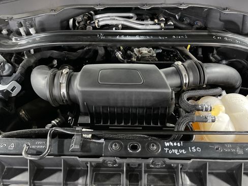 Used 2022 Ford Explorer Platinum w/ Equipment Group 601A image 18