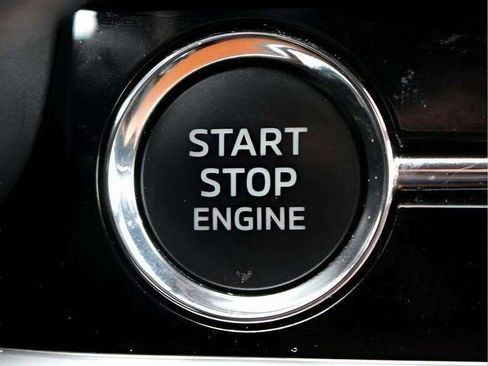 Used 2024 Mitsubishi Outlander SEL image 12