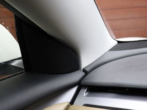 Used 2023 Tesla Model 3 Standard Range image 46