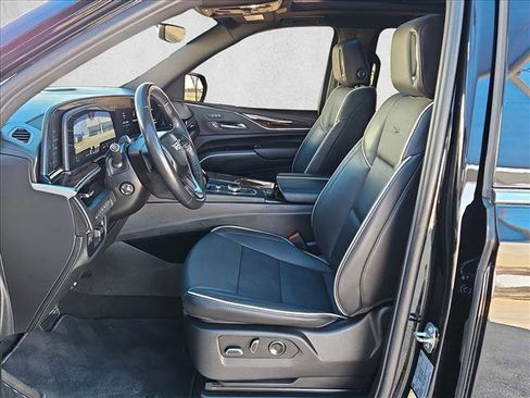 Used 2023 Cadillac Escalade ESV Premium Luxury w/ Performance Package image 17