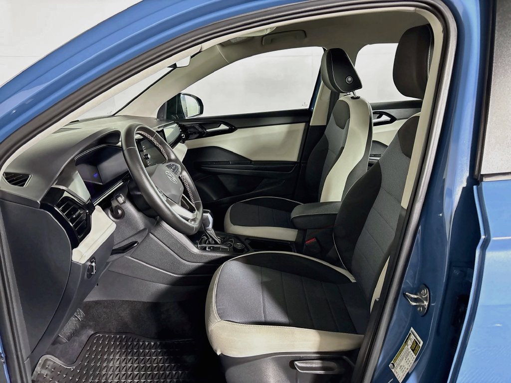 Certified 2025 Volkswagen Taos S AWD/4WD image 12