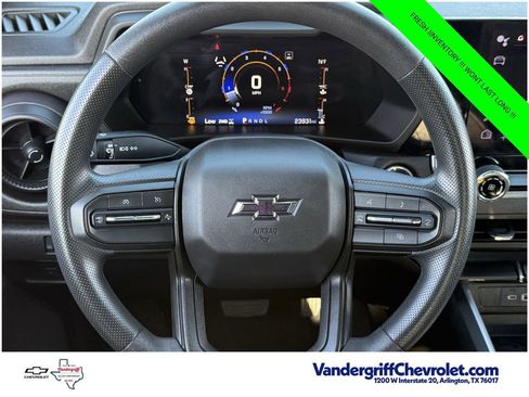 Used 2023 Chevrolet Colorado Trail Boss w/ Technology Package AWD/4WD image 11