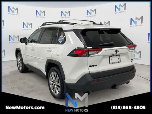 Used 2023 Toyota RAV4 XLE Premium AWD/4WD image 2