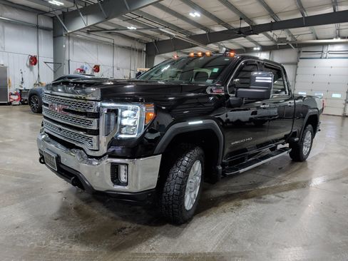 Used 2023 GMC Sierra 2500 SLT w/ SLT Premium Package image 6