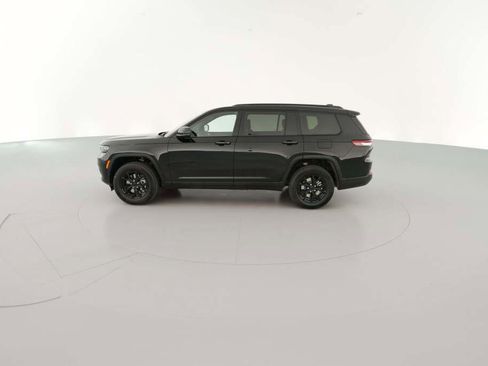 New 2025 Jeep Grand Cherokee L Laredo image 6