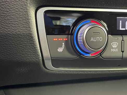 New 2025 Audi Q3 2.0T Premium image 31