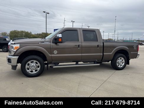 Used 2015 Ford F250 Lariat w/ Chrome Package image 8