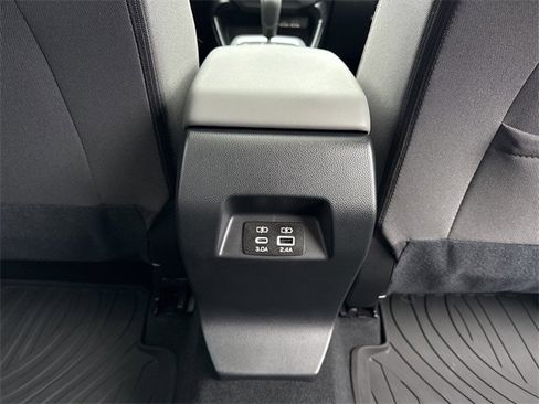 Certified 2025 Subaru Crosstrek 2.0i Premium image 17
