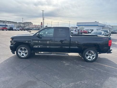 Used 2019 Chevrolet Silverado 1500 Custom w/ Custom Convenience Package image 6