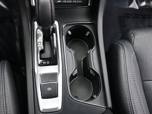 Used 2023 Subaru Ascent Limited image 19