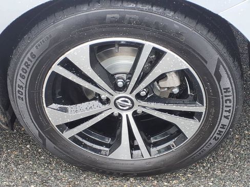 Certified 2023 Nissan Sentra SV image 7