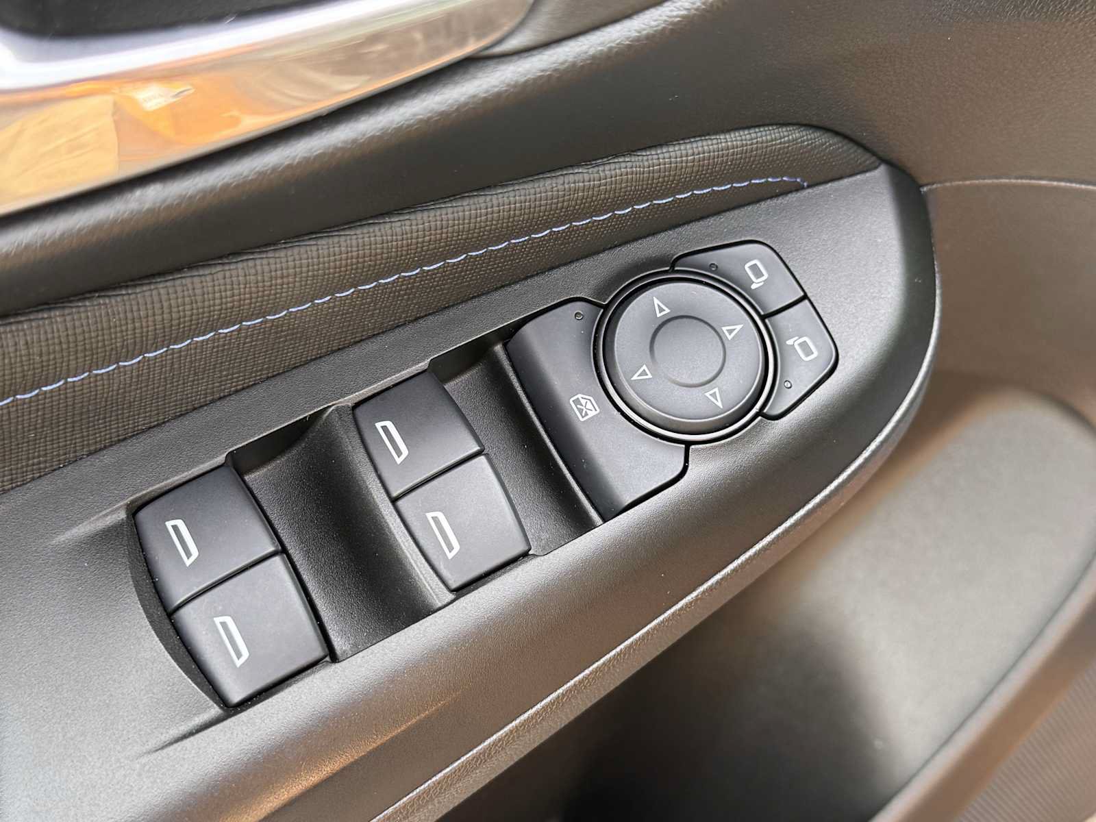 Used 2024 Buick Envista Sport Touring FWD image 82