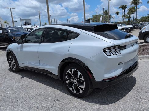 Used 2023 Ford Mustang Mach-E Premium AWD/4WD image 7