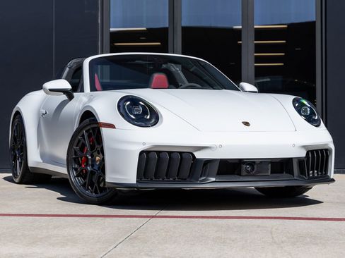 Certified 2026 Porsche 911 Targa 4 GTS image 6