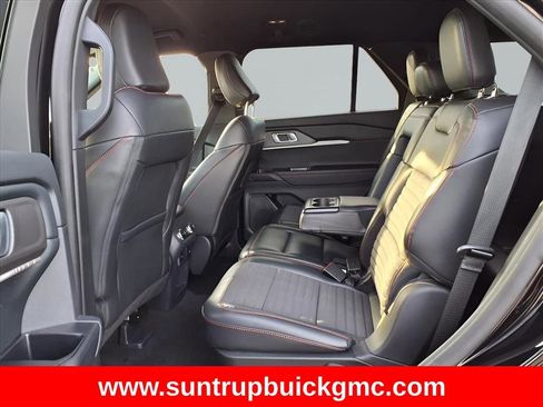 Used 2025 Ford Explorer ST-Line w/ ST-Line Street Pack image 26