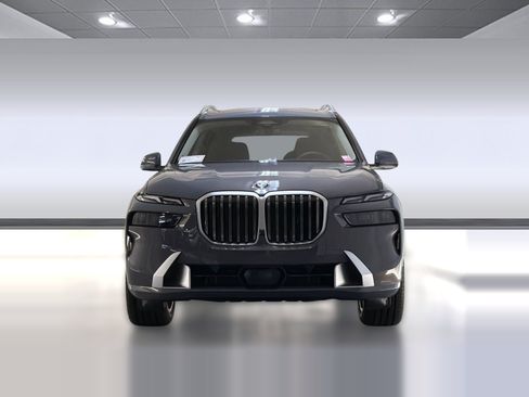 Used 2026 BMW X7 xDrive40i w/ Premium Package AWD/4WD image 6
