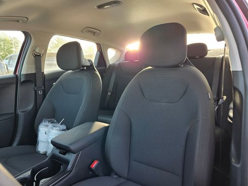 New 2026 Kia K4 LXS FWD image 23