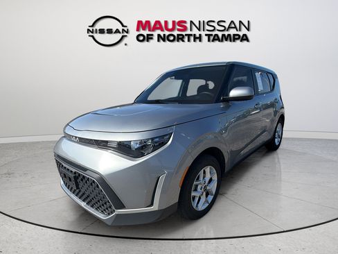 Used 2024 Kia Soul LX w/ Option Group 015 FWD image 5