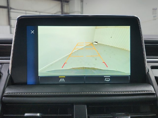 Used 2023 Chevrolet Suburban Premier RWD image 16