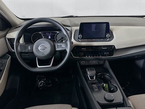 Certified 2021 Nissan Rogue SV image 28