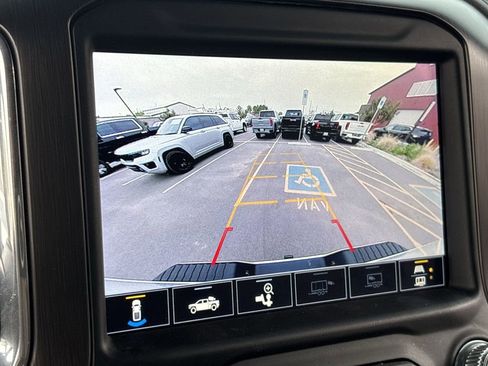 Used 2022 GMC Sierra 3500 AT4 w/ Gooseneck/5TH Wheel Package image 15