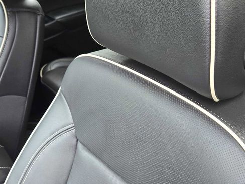 Certified 2023 Chevrolet Traverse Premier w/ Redline Edition FWD image 14