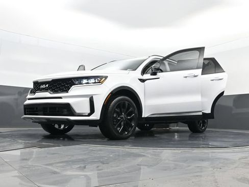 Used 2022 Kia Sorento SX AWD/4WD image 38
