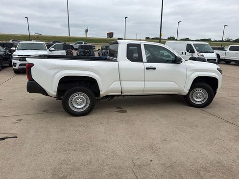 Used 2024 Toyota Tacoma SR RWD image 9