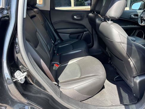 Used 2021 Jeep Compass Limited w/ Sun and Sound Group AWD/4WD image 31